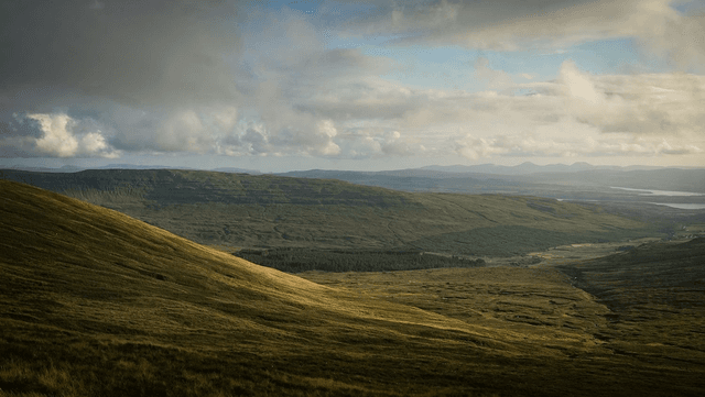 Sonnenuntergang über der Isle of Skye vom Trotternish Ridge aus gesehen